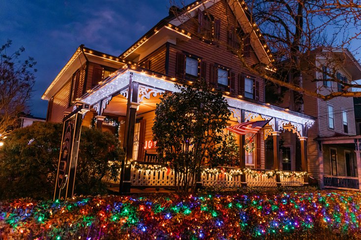 Cape May Victorian homes decorated with Christmas lights and holiday decorations